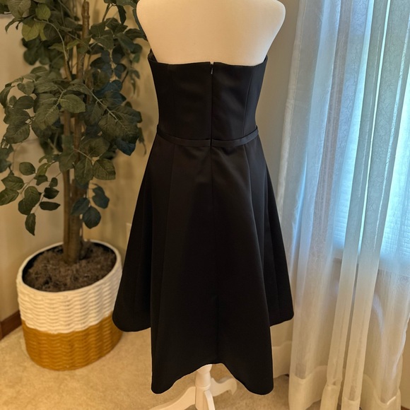 Black satin strapless dress - Picture 4 of 4